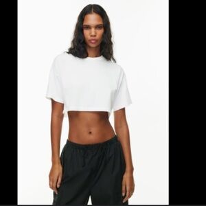 Aritzia TNA Laid Back Cropped BLACK T-shirt